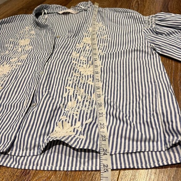 ZARA puffy long sleeve shirt size medium embroided white and bleu stripe. - Picture 9 of 9